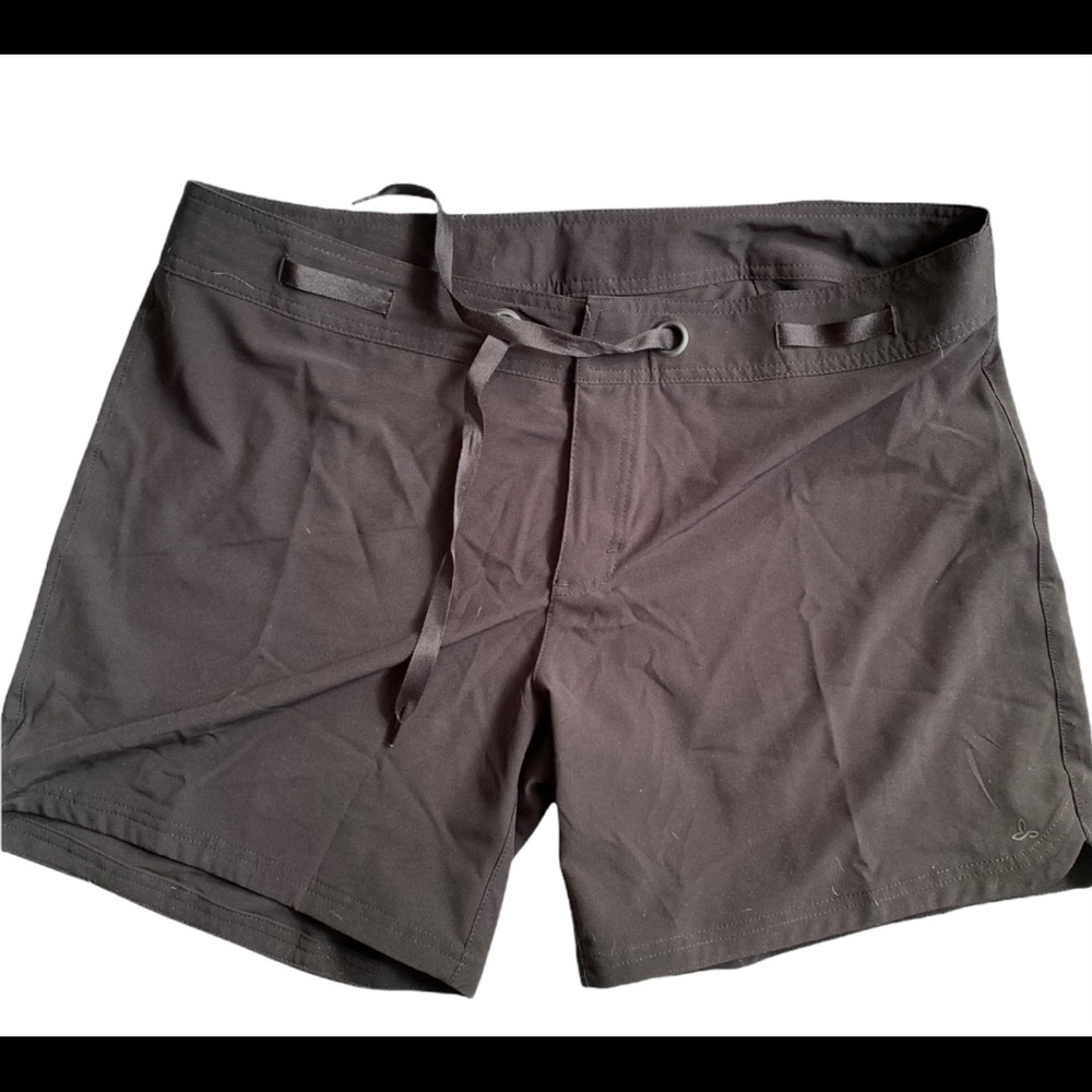 New with tags prana shorts